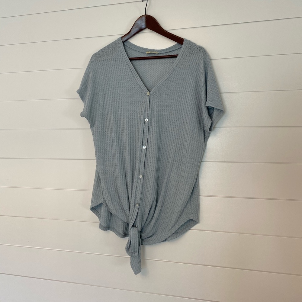 Short sleeve top
